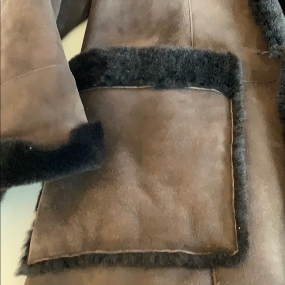 Brown shearling cost - Picture 5 of 11